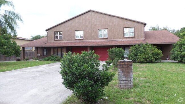 Building Photo - 7035 Babcock Rd