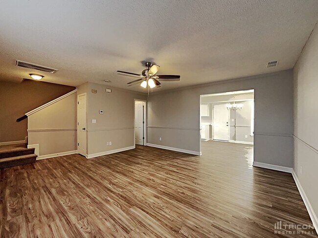Building Photo - 2608 Misty Cove Pl NE