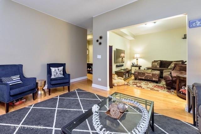 Building Photo - 925 W Windsor Ave