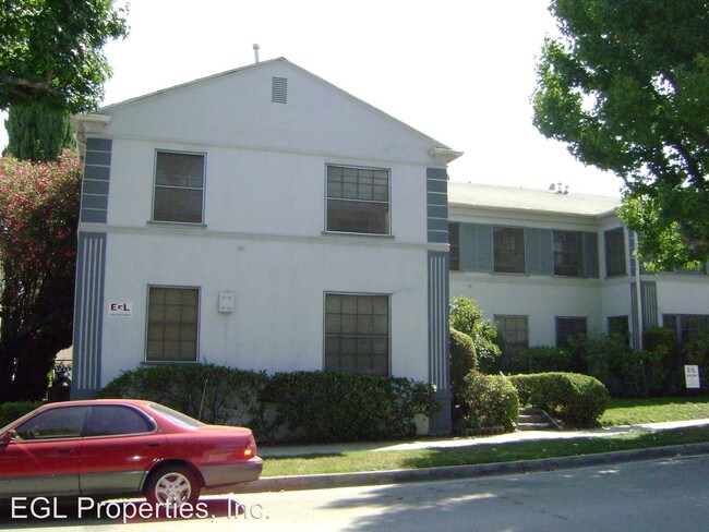 Building Photo - 9216-9232 Alden Dr