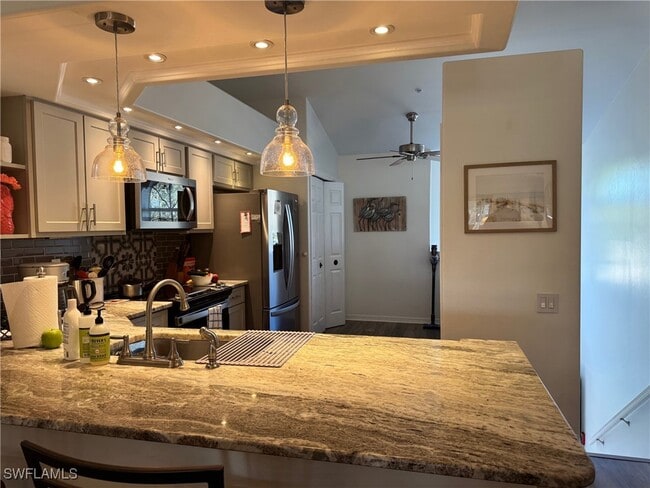 Foto del edificio - 13611 Worthington Way