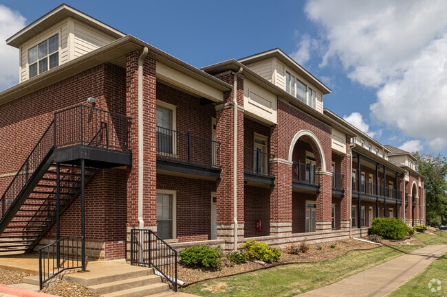 Building Photo - North Street Condos