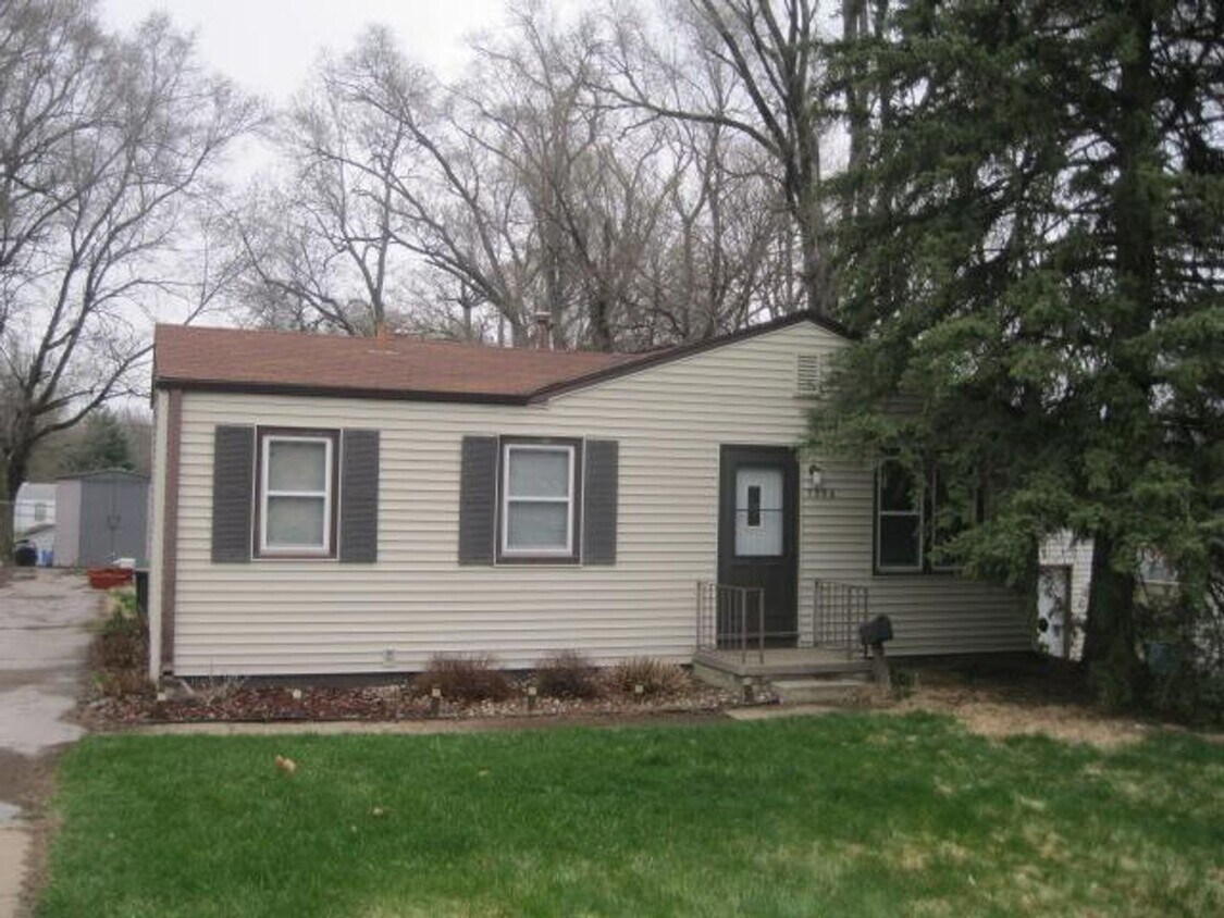 Primary Photo - Nice 3 bed 1 bath house. $1350