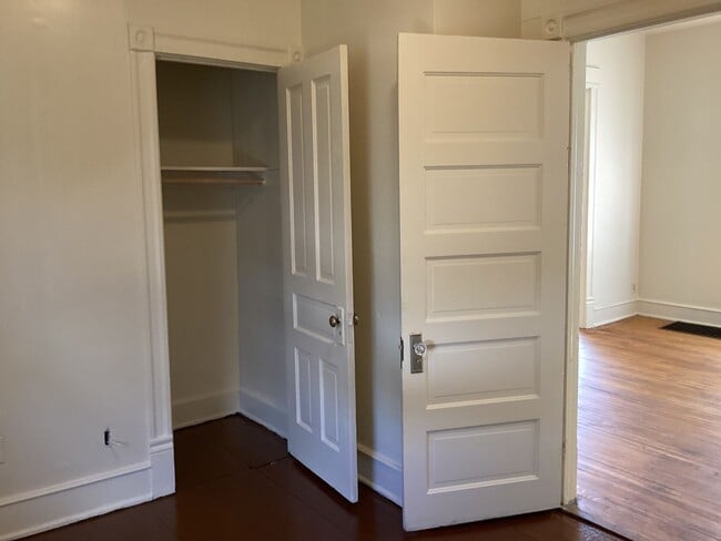 Foto del edificio - 2477 N Richards St