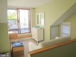 Building Photo - 15 Lambert Ln