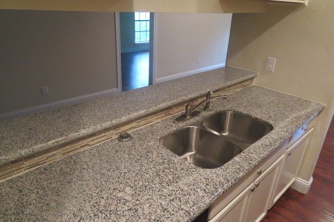Granite countertop - 11609 April Dr