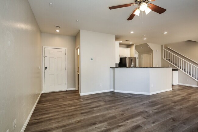 Foto del edificio - 6204 Joaquin Hills Ct