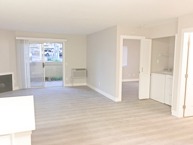 Larger Patio, Fireplace - 219 Woodland Pkwy