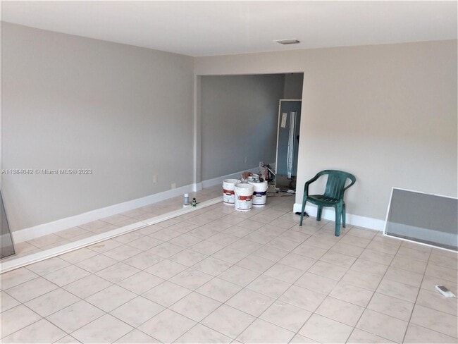 Building Photo - 982 NW 109th St