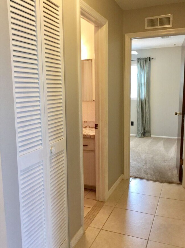 Building Photo - 3 br, 2 bath House - 102 SOUTHGATE BLVD