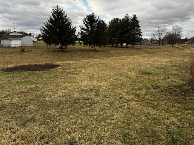 Foto del edificio - 110 Paynes Ford Rd