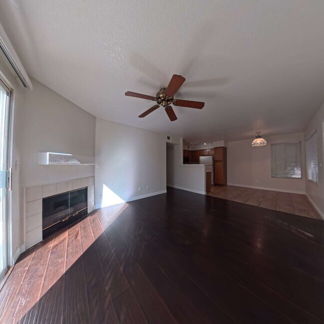 Building Photo - 3 Bedroom | 2nd Floor | Laminate Floors | Gated Community