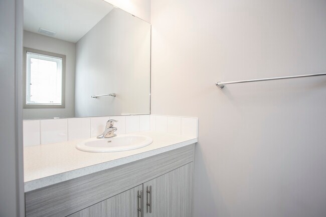 Photo du bâtiment - Belmont Townhomes
