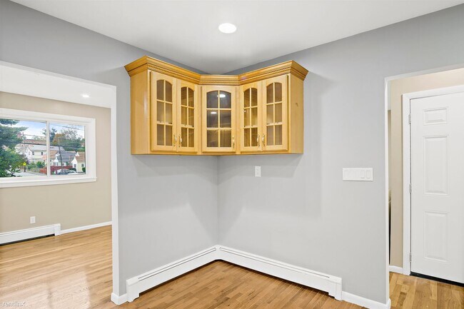 Building Photo - 3 br, 1 bath Duplex - 48 Ralston Rd