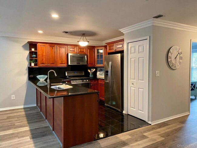 Building Photo - 166 Horizon View Dr