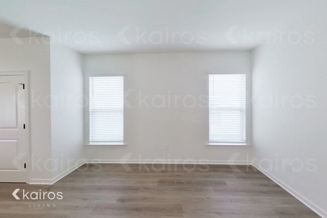 Building Photo - 114 Teddy Ln