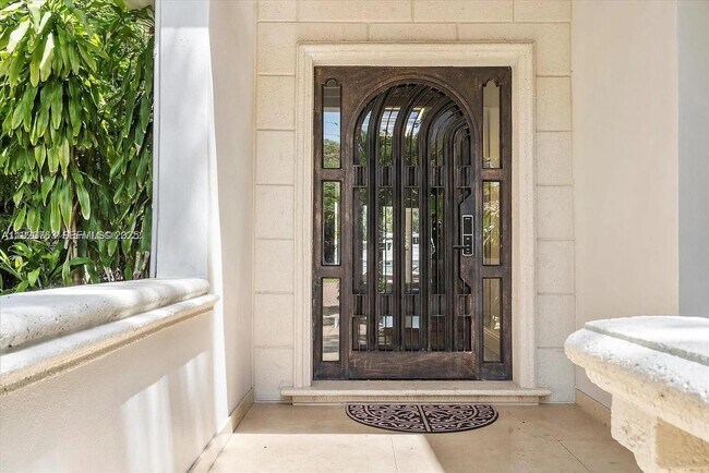 Foto del edificio - 800 SW 12th Ave