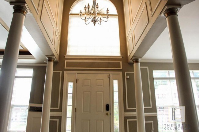 Foto del edificio - 10106 Rolling Green Way