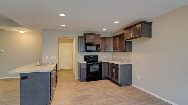 Foto del edificio - 3 Bedroom Rental Home in Republic - fully ...