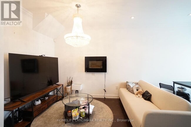 Building Photo - 4030 Parkside Village Dr