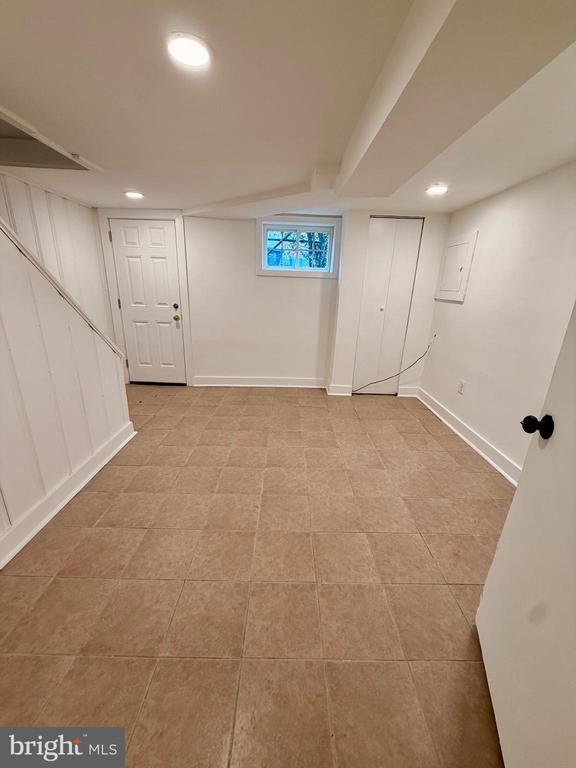 Foto del edificio - 1300 Dexter Terrace SE