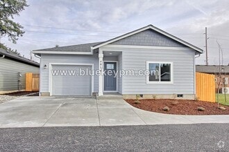 Building Photo - 4014 NE 137th Ave