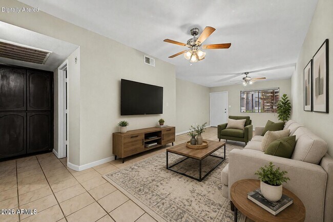 Building Photo - 3301 E Earll Dr