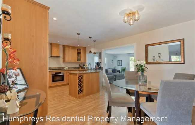 Foto del edificio - 5 br, 3 bath House - 10237 Autumnview Lane