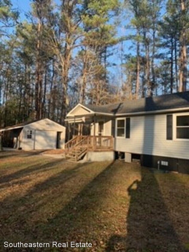 Building Photo - 2 br, 1 bath House - 9945 NC Hwy 53 E