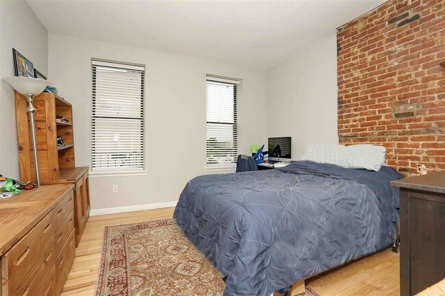 Building Photo - 155 14th St