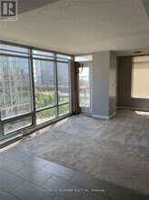 Building Photo - 15 Brunel Ct