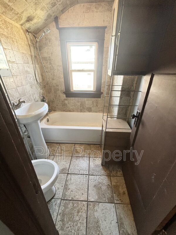 Foto del edificio - 3715A N 6th St