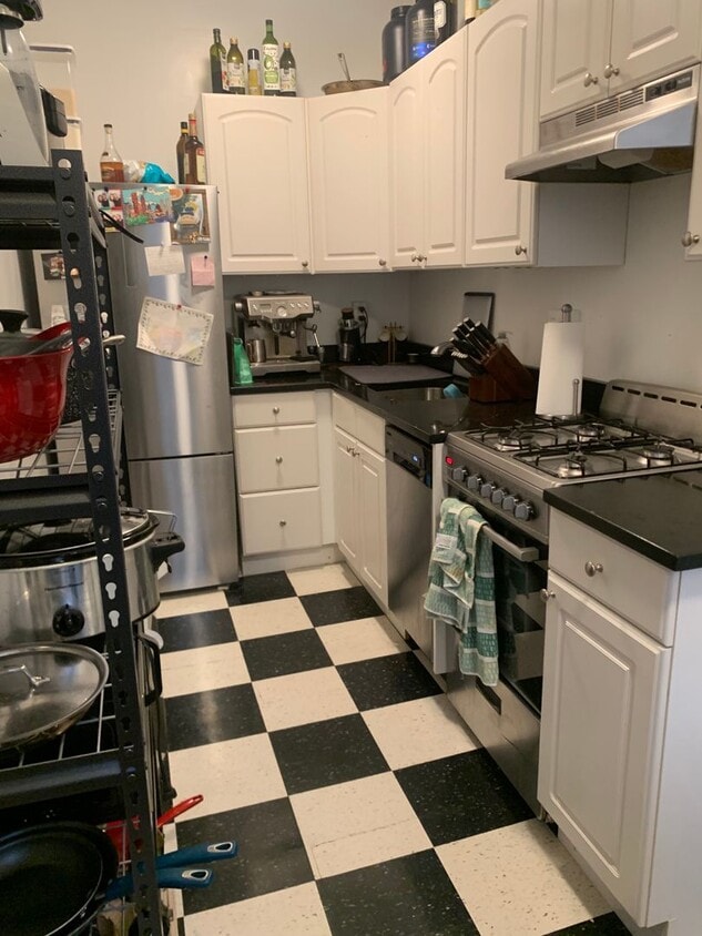 Nicely renovated 1 bed unit in a prime location in Allston! - Nicely renovated 1 bed unit in a prime location in Allston!