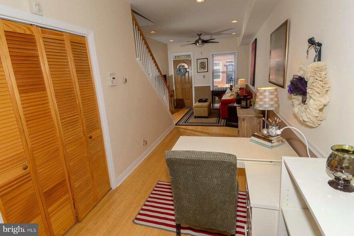 Foto principal - 705 S Rose St