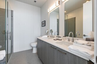 2BR, 2BA - 1220SF - Lofts at Centennial Yards