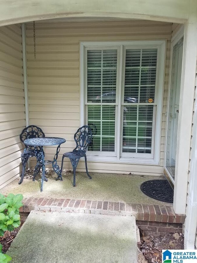 Building Photo - 1699 Ashwood Ln