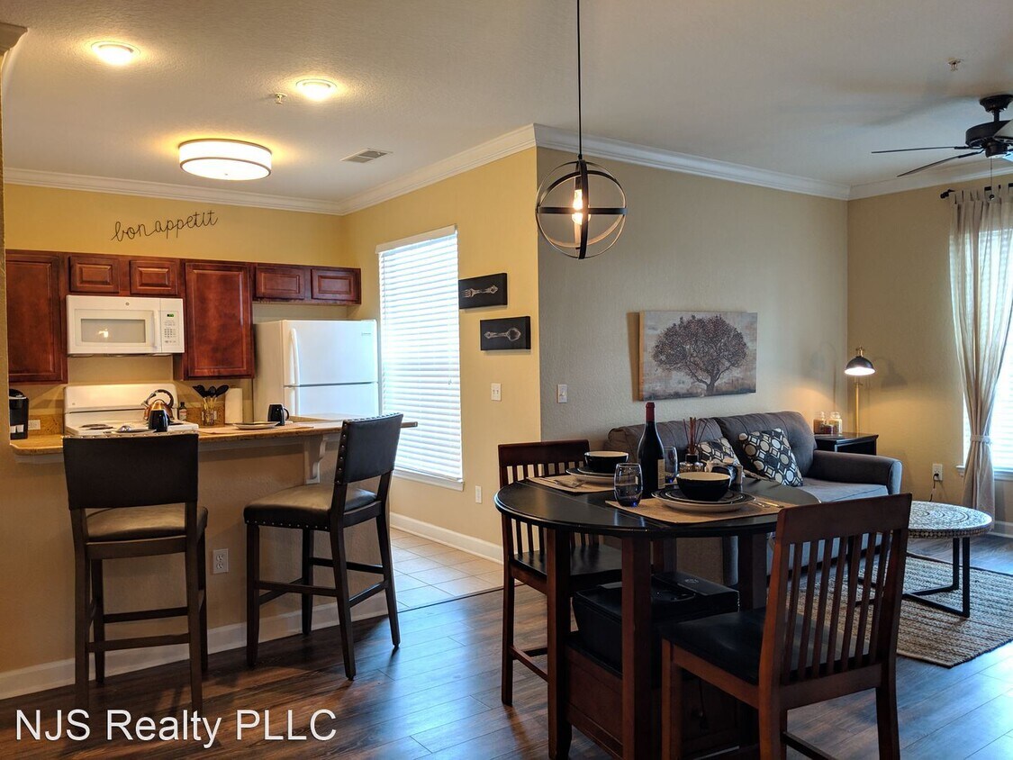 Primary Photo - 1 br, 1 bath House - 8020 Tuscany Way Unit...