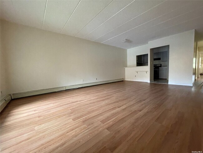 Foto del edificio - 75-32 Parsons Blvd