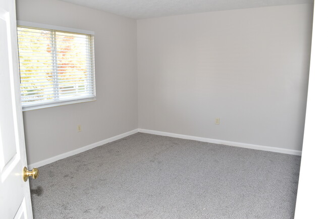 Building Photo - 5612 Baywatch Way