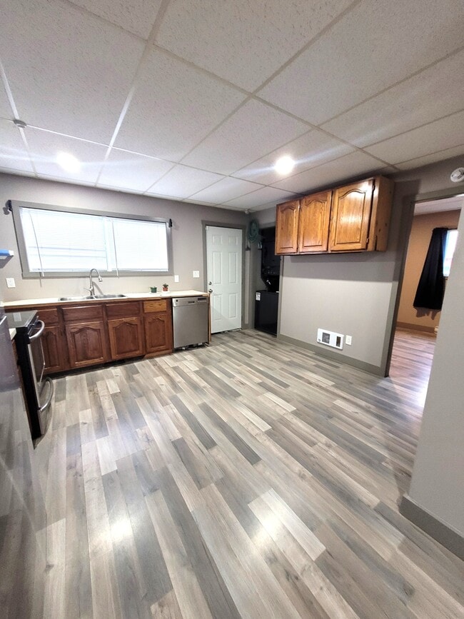 Building Photo - 4505 Greig Ave.