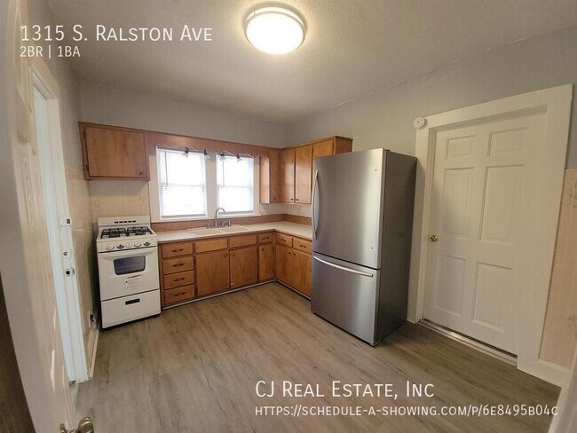 Building Photo - 1315 S Ralston Ave