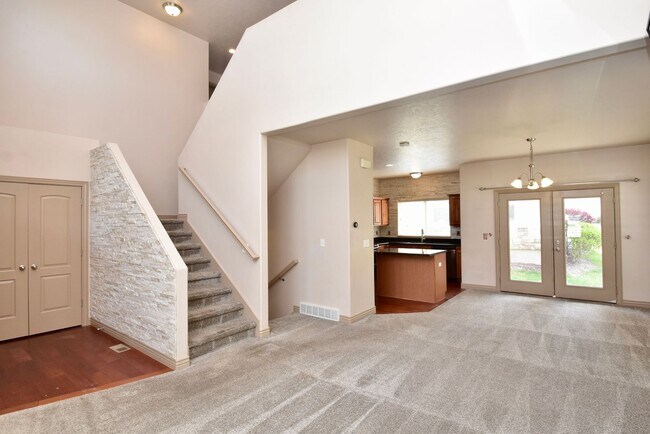 Foto del edificio - 3 Bed 2.5 Bath Home in HOA Community with Great Amenities!
