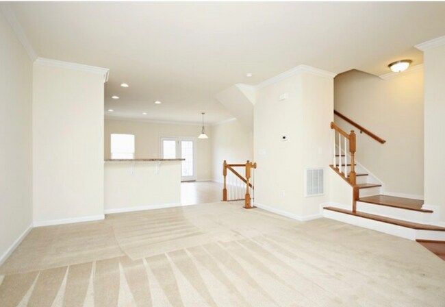 Foto del edificio - 464 Rolkin Rd