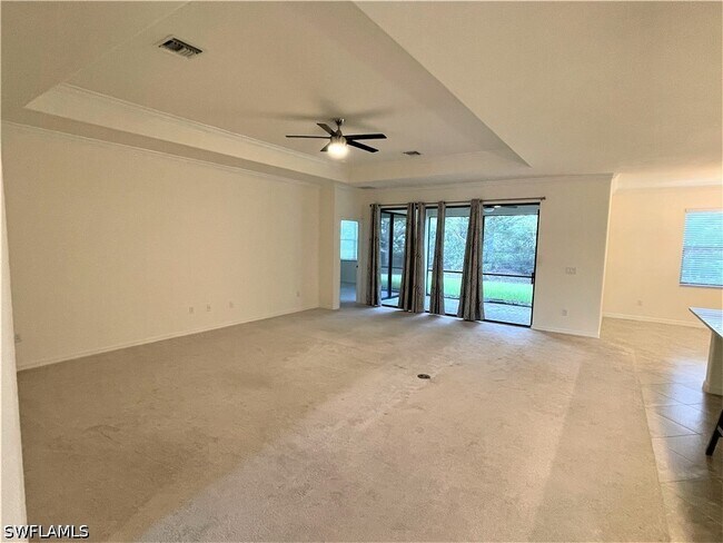 Building Photo - 9353 Glenforest Dr
