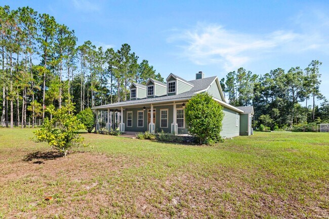 Building Photo - LEASE TERMS NEGOTIABLE Welcome to your own...