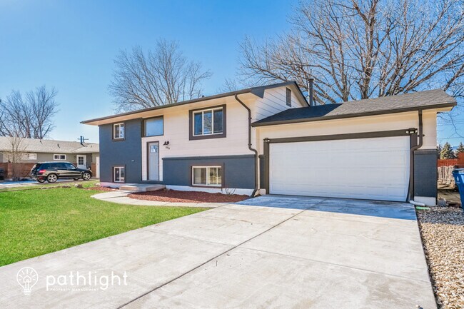 Foto del edificio - 1018 Fosdick Drive, Colorado Springs, CO, ...