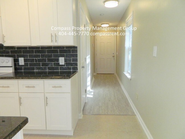 Foto del edificio - 580 Turner Pl NW