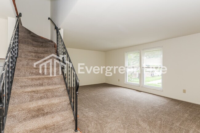 Foto del edificio - 5676 Troy Villa Blvd