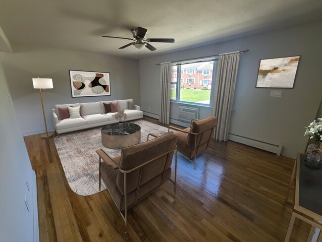 Building Photo - 155 Salmon Brook Dr