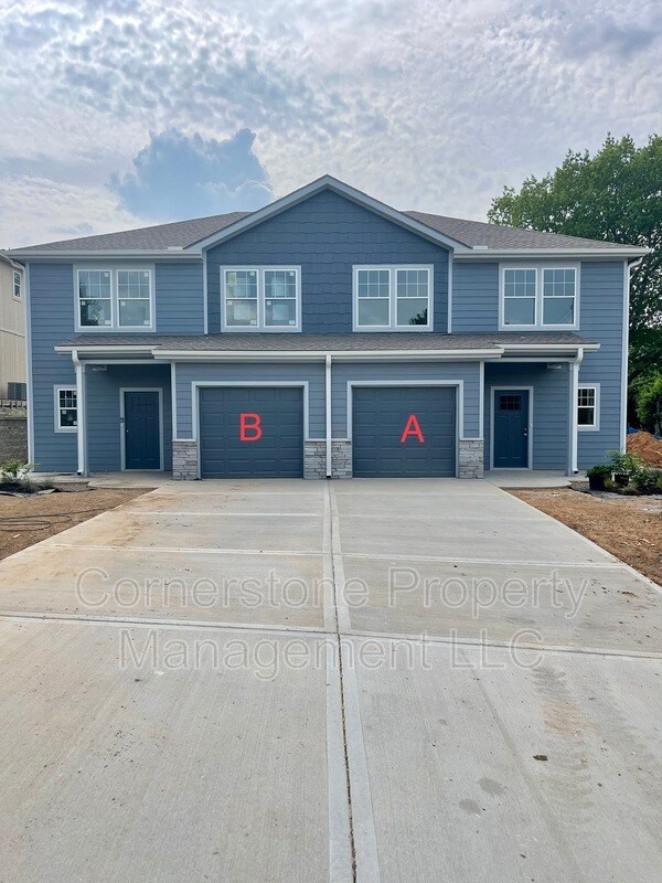 8210 Shawnee St, De Soto, KS 66018 House Rental in De Soto, KS